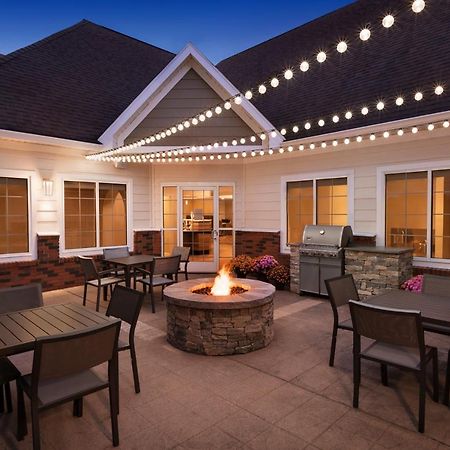 Residence Inn By Marriott West Springfield Bagian luar foto