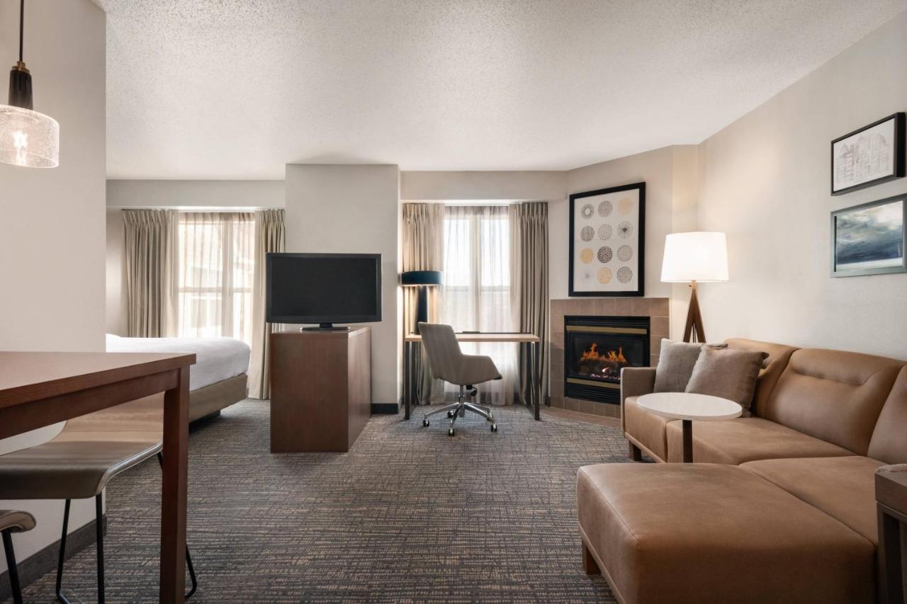 Residence Inn By Marriott West Springfield Bagian luar foto