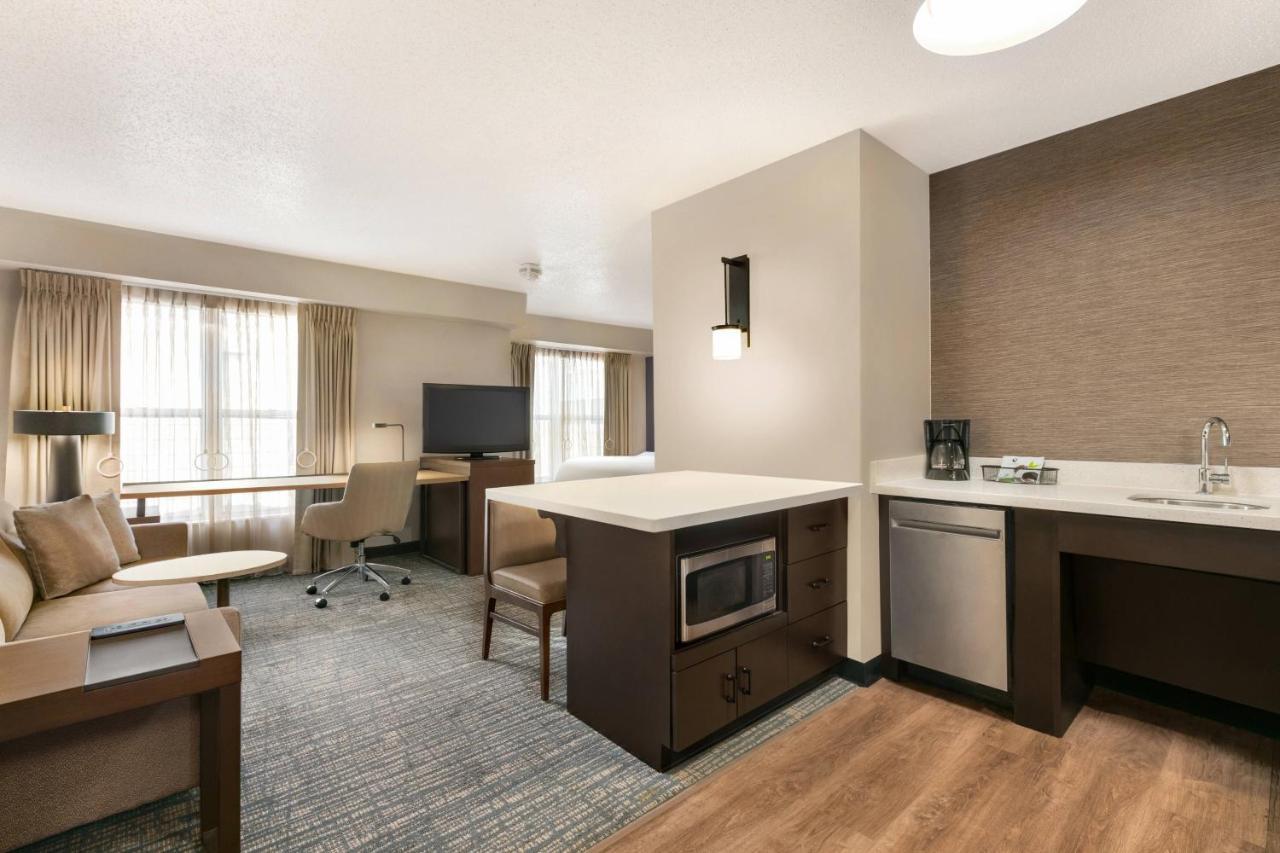 Residence Inn By Marriott West Springfield Bagian luar foto