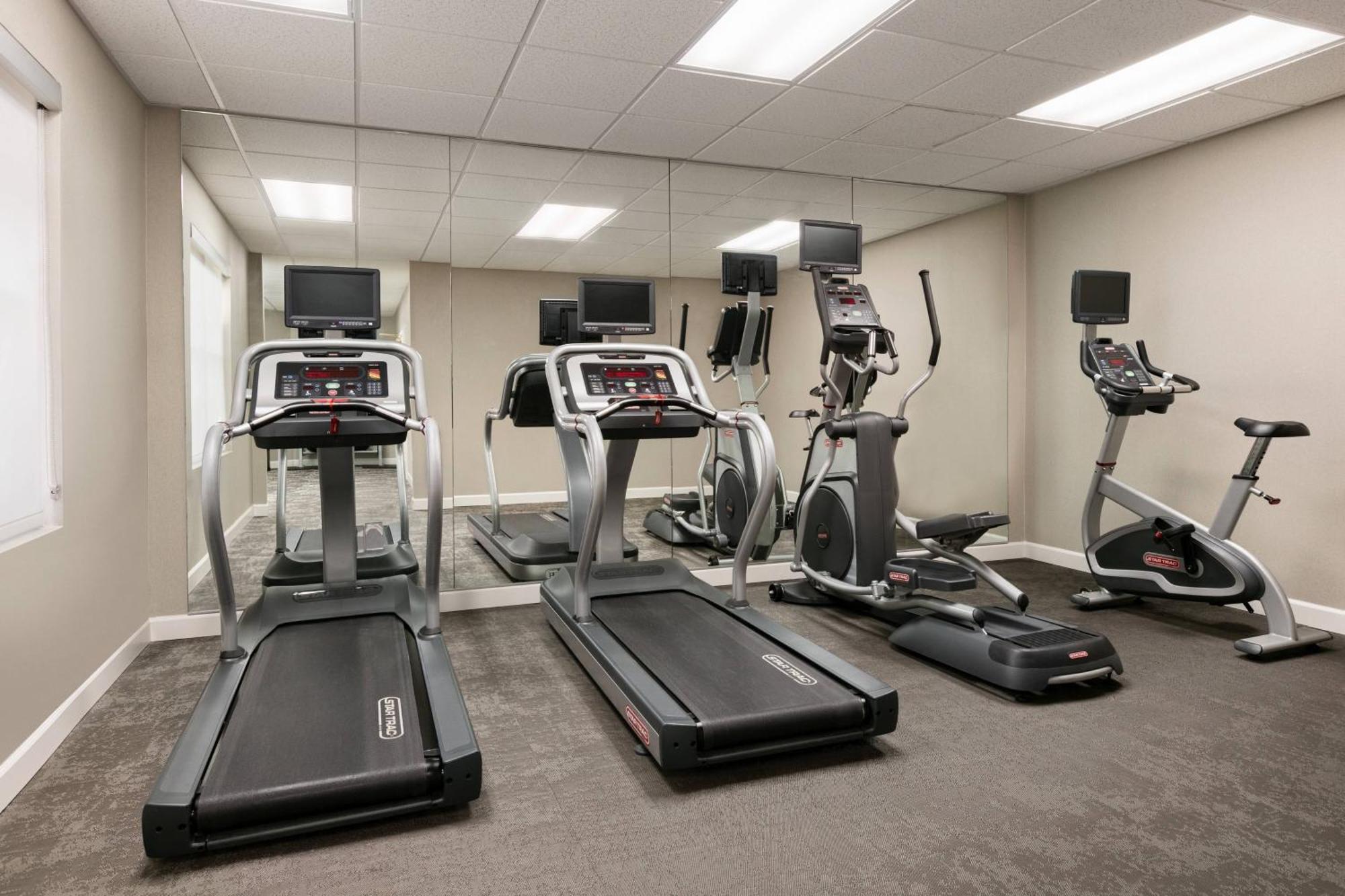 Residence Inn By Marriott West Springfield Bagian luar foto