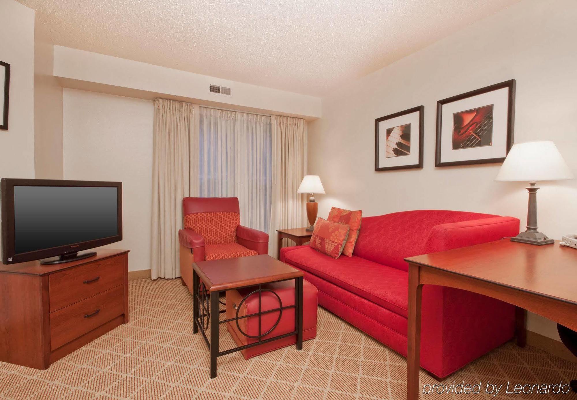Residence Inn By Marriott West Springfield Bagian luar foto